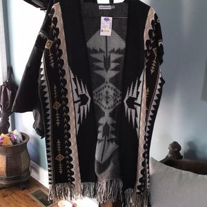 Short sleeved cardigan/ kimono